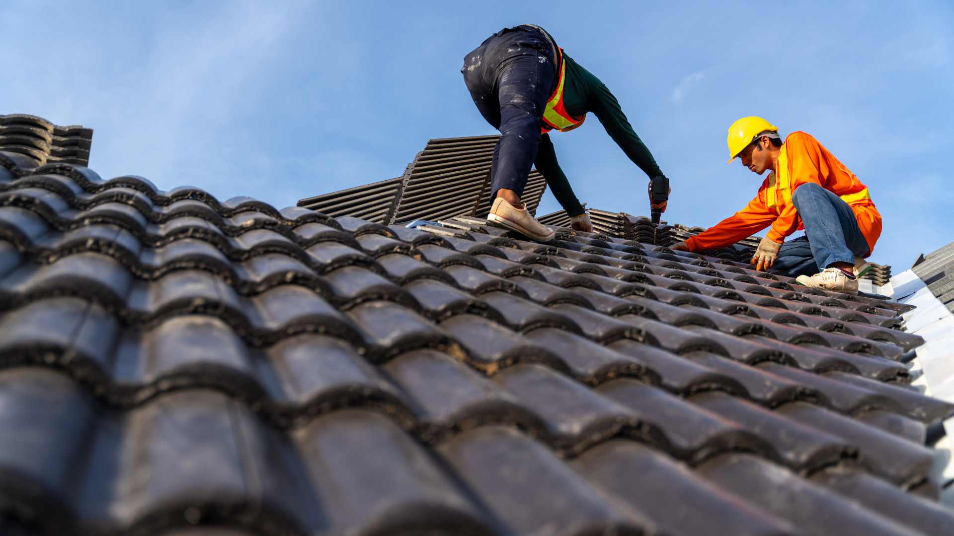 Residential roofing services in Cupertino, California